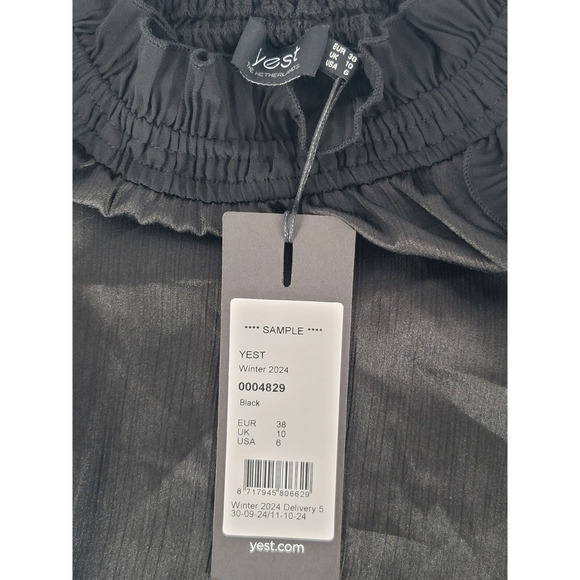 Yest Black Ruffle Mock Neck Blouse Sample Size 6‎ Romantic Feminine Minimal Top - Picture 7 of 7